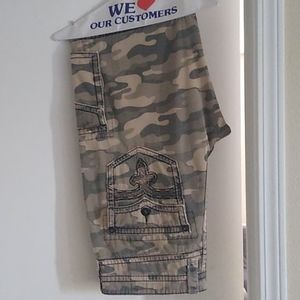 Size 38 24 Rock revival men's cargo